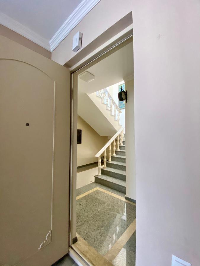 Villa Old Батумі Екстер'єр фото